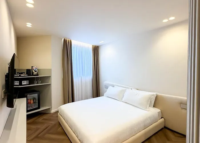Vater Selected 4* Τίρανα